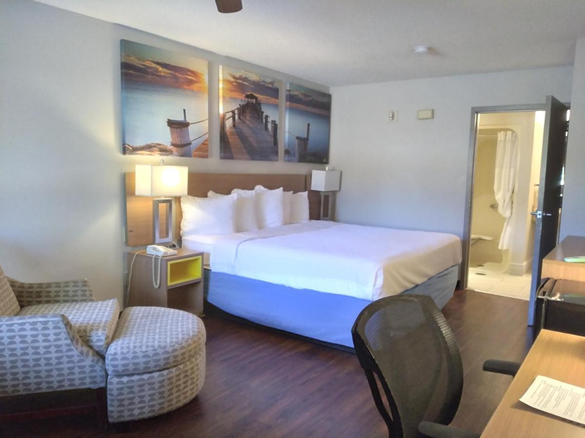 Days Inn & Suites By Wyndham Peachtree City Bagian luar foto