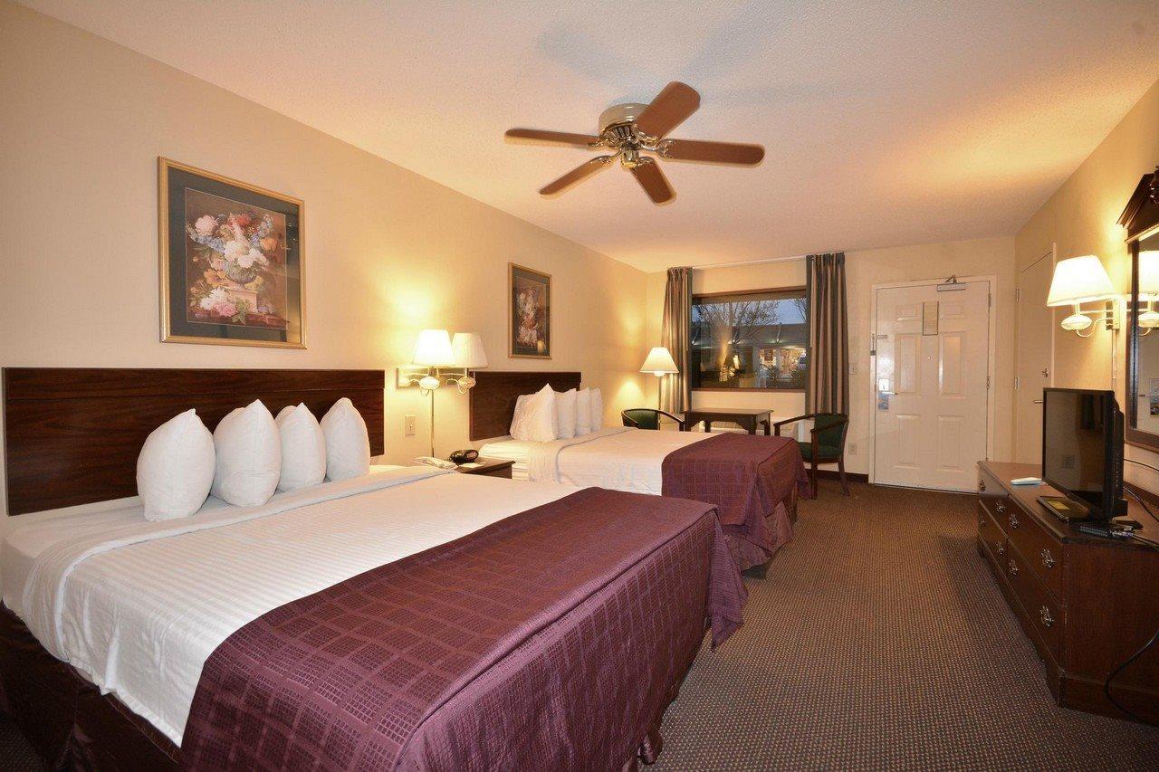 Days Inn & Suites By Wyndham Peachtree City Bagian luar foto