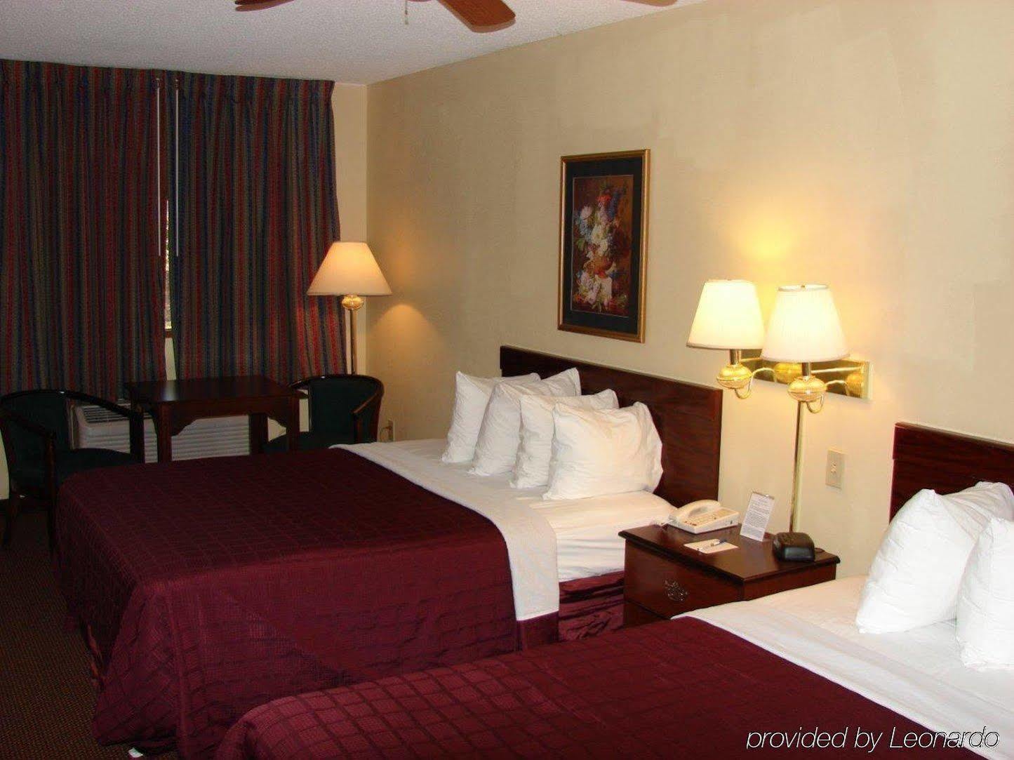 Days Inn & Suites By Wyndham Peachtree City Bagian luar foto