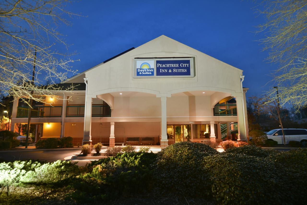 Days Inn & Suites By Wyndham Peachtree City Bagian luar foto