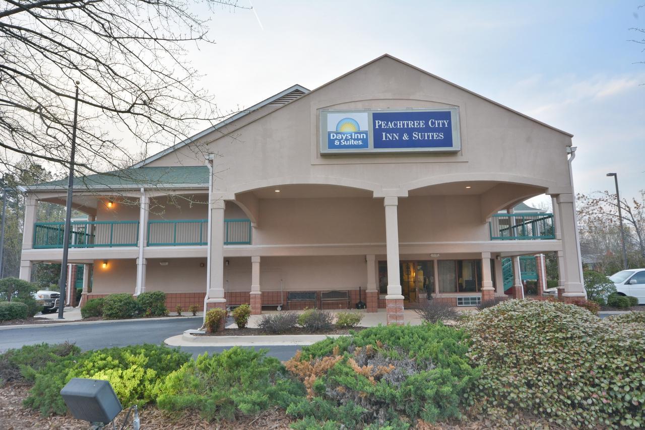 Days Inn & Suites By Wyndham Peachtree City Bagian luar foto