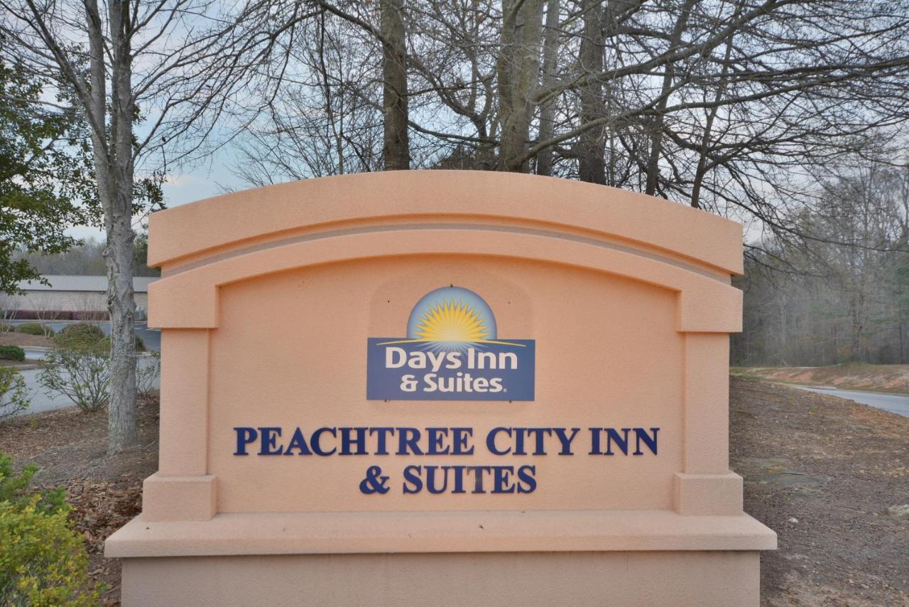 Days Inn & Suites By Wyndham Peachtree City Bagian luar foto